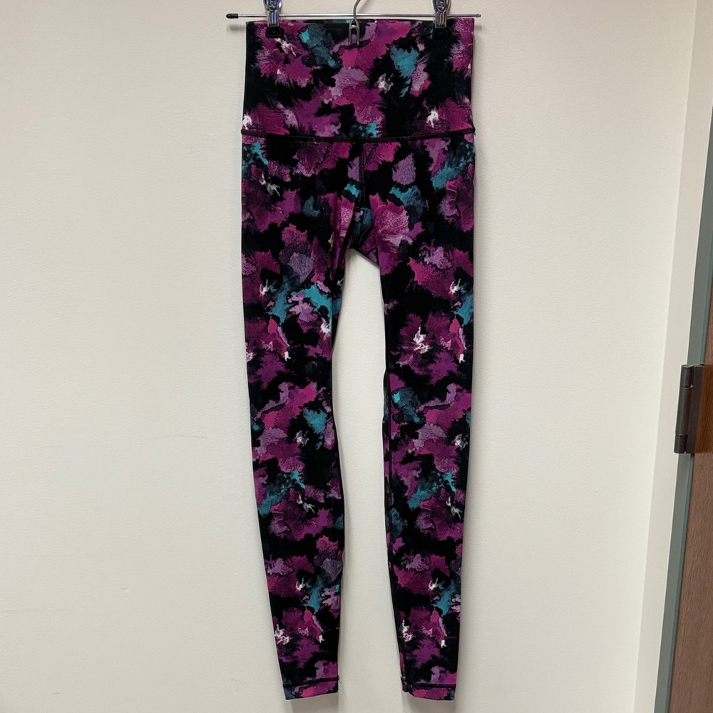 Lululemon Wunder Under leggings